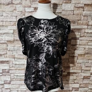 Perseption Concept Brand New Floral Black and Silver  Women's Top